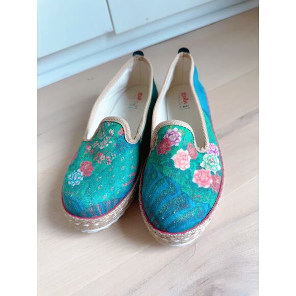 Floral Canvas Espadrilles - Blue and Green - Picture 7 of 8